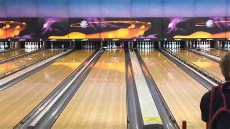 Ten pin bowling canal walk 876