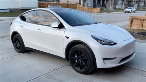 Tesla model y black rim repair Zink Wheels fit all Model Y variants, whether you drive a Standard Range, a Long Range, or a Performance, they have the exact same 5-lug bolt pattern and center bore as the stock Tesla Model Y wheels, they accept the stock branded Tesla center caps, and they accept stock Tesla TPMS sensors