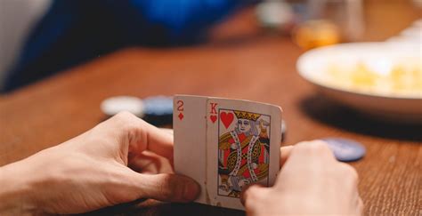 Texas holdem tutorials The best way to master playing the game is by building a core strategy that you can rely on as a starting point before factoring the table dynamic into your decisions