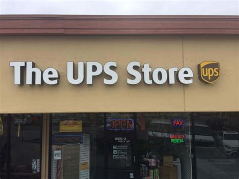 The ups store petaluma  (520) 531-0800