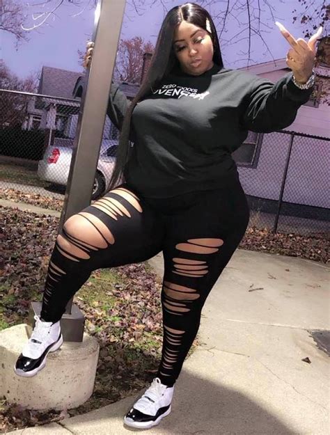 Thickbaddie1 Page couldn't load • Instagram