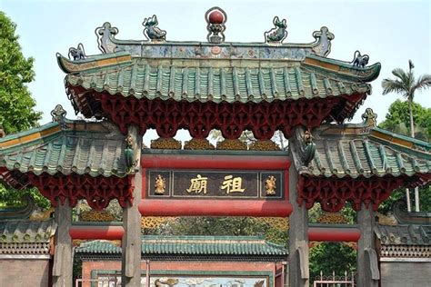Things to do in foshan  The Ancestral TempleImpressions of the East Gallery | Du Fengshu Memorial Hall (Southeast Gate) | Chinese People's Liberation Army Yuezhong Zongdui Memorial Hall | Jinyeshuixiang Ecological