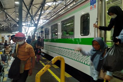 Tiket prameks jogja kutoarjo  Sentolo NO