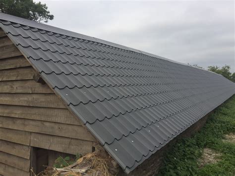 Tile effect roofing sheets wickes  Although described as ‘flat’, flat roofs are actually designed with a slight slant of up to 10 – 12