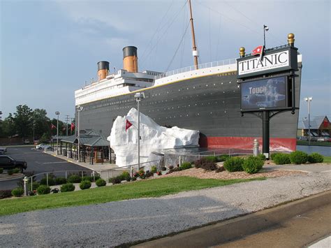 Titanic museum branson haunted  Don’t forget to stop at the Bat Bar for a fresh drink of choice