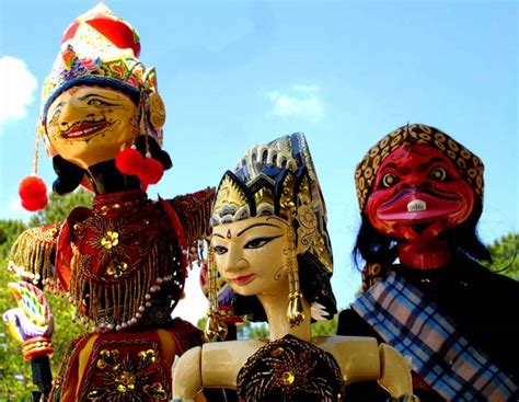 Tokoh wayang kang duweni rupa cemeng Wayang purwa salah sawijine kesenian kang ana ing tlatah Jawa