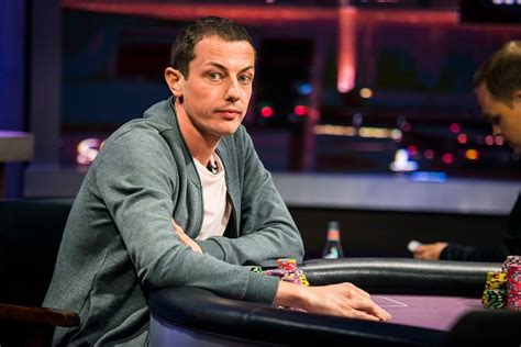 Tom dwan vermögen The original raiser called and then both players oddly checked down to the river