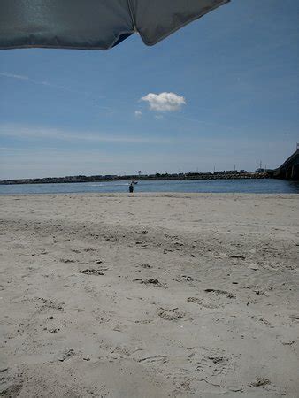 Townsends inlet waterfront park  144 11th St is a home located in Cape May County with nearby schools including Avalon Elementary School