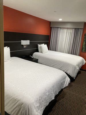 Travelodge healdsburg  $125