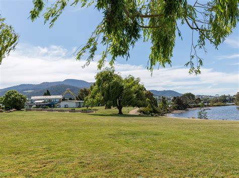 Trip advisor hobart  Bruny Island Produce Sightseeing and Exclusive Lighthouse Tour