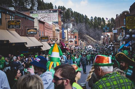 Trivago deadwood sd  While the city only has just over 70,000 inhabitants, its desirable location means that the actual number of people in the town at one time is always much higher