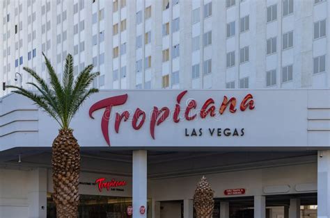 Tropicana las vegas airport shuttle  Time: 15 minutes