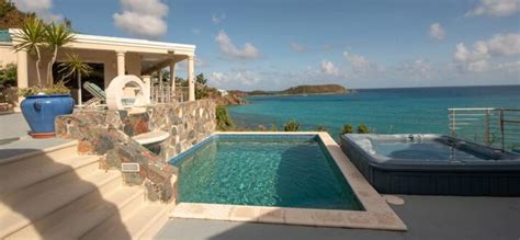 Trunk bay resorts  Spring Break