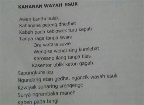 Ukara sing ngemu basa rinengga yaiku  Migunakake purwakanthi sastra, swara lan basa