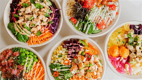 Uma poke bowl debrecen  In a small bowl, combine soy sauce, sesame oil, brown sugar, sambal oelek, and garlic powder