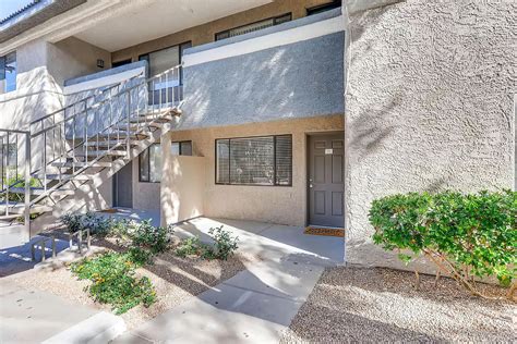 V lane apartments las vegas, nv 89121  This rental community is pet friendly, welcoming both cats and dogs