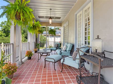Vacation home rentals in new orleans  4