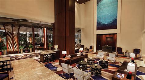 Vdara check in <dfn> This 5-star hotel offers a 24-hour front desk and a concierge service</dfn>