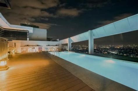 Vinia residences staycation  Guests can also have access to the building’s rooftop infinity pool, yoga room, and gym