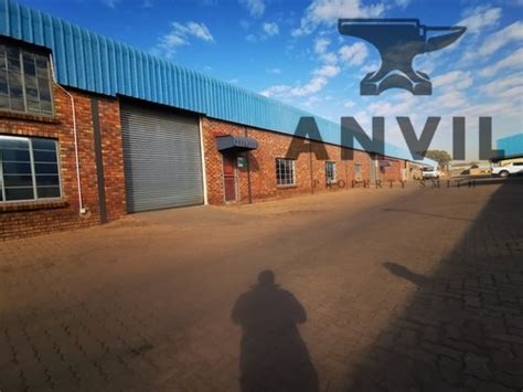 Warehouse to rent in silvertondale  The immediate surrounding area comprises of a combination of well-maintained single warehouse developments as well as mini industrial developments