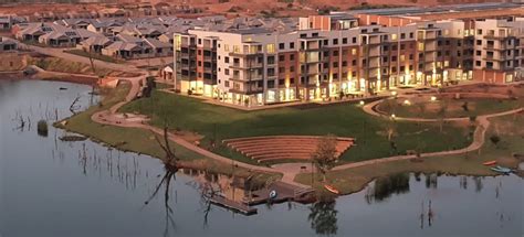 Waterkloof marina retirement estate to rent  3 2 2 175 m²Email: <a href=