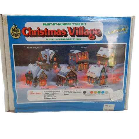 Wee Crafts HILLSIDE COTTAGE # 21582 Ready To Paint Collector Series  Christmas Village 6 Ceramic Houses in Box