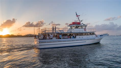 West palm sunset cruise  As you cruise around the alluring Gulf of Mexico, gaze out at