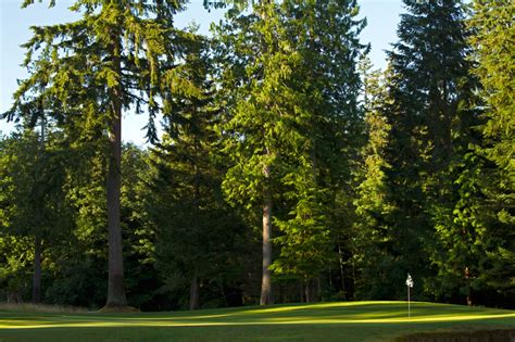 Whatcom county golf courses  This lake has plentiful opportunities for fishing with species such as kokanee, largemouth and smallmouth bass, yellow perch, pumpkinseed sunfish, and brown bullhead