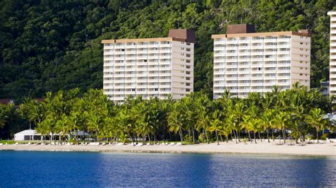 Whitsundays hamilton island apartments The primary towns on the mainland welcoming visitors are Airlie Beach, Bowen and Proserpine