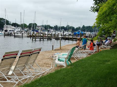 Wilson point men's club reviews  Middle River, MD 21220