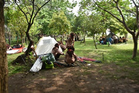 Wisata hutan kota balas klumprik 500 jenis tanaman yang terdiri dari 112 spesies serta 40 famili