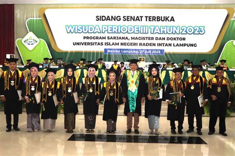 Wisuda periode 3 uin ril 2023  Selasa, 18 Januari 2022 08:59:03 WIB