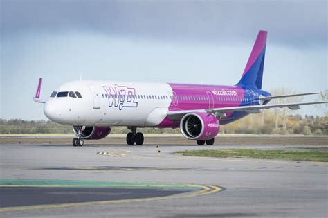 Wizz air τηλεφωνο επικοινωνιας ελλαδα Wizz Air (price for the flight leg/passenger): boarding the plane through the priority lane, the possibility to take one hand luggage no bigger than 40 x 30 x 20 cm and up to 10 kg, second hand luggage no bigger than 50 x 40 x 23 cm and up to 10 kg – from 5 EUR to 31 EUR*Η Aegean βραβεύτηκε από τα Skytrax World Airline Awards για έκτη φορά, ως η Καλύτερη Περιφερειακή Αεροπορική Εταιρεία στην Ευρώπη