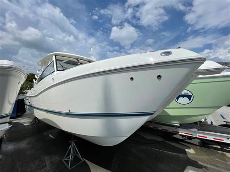 Worldcat 325 dc Find World Cat boats for sale in Pembroke Park, including boat prices, photos, and more