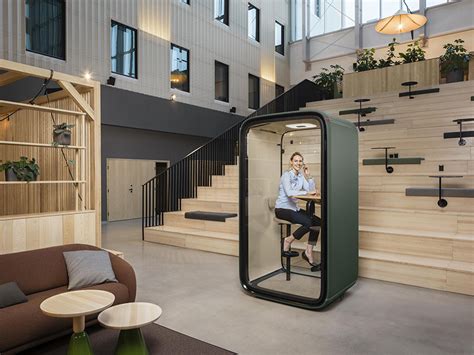 Zenbooth pods office  Why are they becoming so popular? Studies show that over half of high-performance employees find their workplace to be too distracting — 54% to be exact