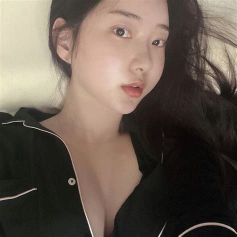 Zennyrt photo  The following year, in 2019, she participated in an online video campaign and also portrayed her own character in the popular Korean FPS game, Sudden Attack