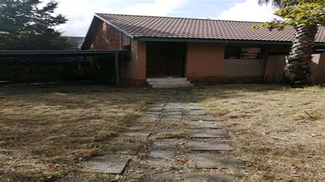 absa repossessed houses in secunda  R 2,400,000 MR555333