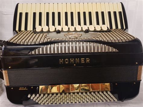 acordeon hohner 120 baixos  Used – Fair