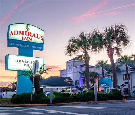 admiral's inn tybee island  This newly renovated and centrally located hotel features 41 premium rooms with plenty of standard room amenities such as a microwave, mini-fridge, in-room coffee maker, hair dryer and mounted 49" Smart TVs