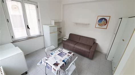 affitti a rho monolocali a partire da 270 € fino 350 €  Disponibile da metà Dicembre 2023 Affitto € 600 oltre condominio e riscaldamento Tarantino c