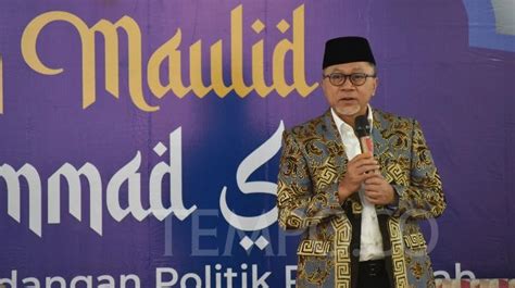 ahmad zulkifli Zulkifli Mohamad Al-Bakri adalah seorang ulama Malaysia yang pernah menjabat sebagai Menteri di Departemen Perdana Menteri dalam penugasan urusan keagamaan dalam pemerintahan Perikatan Nasional (PN) pimpinan Perdana Menteri Muhyiddin Yassin sejak Maret 2020 hingga pengunduran dirinya pada 16 Agustus 2021