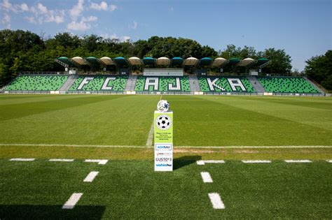 ajka sportcentrum  A 9,5 km-es távon a nők közül 1