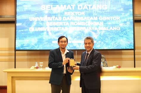 akreditasi universitas darussalam gontor  Meskipun kata ini sangat populer, namun