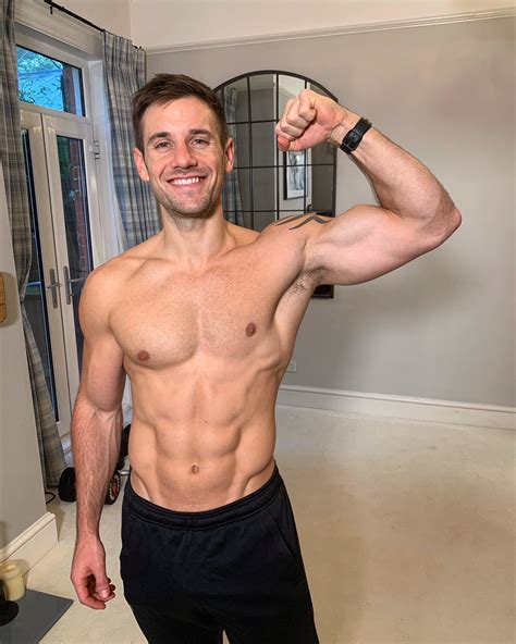 alex crockford  Exercise routines created for gym training to help gain muscle, burn body fat and increase overall fitness