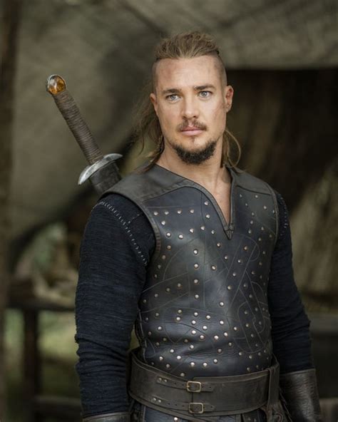 alexander dreymon height  He had the privilege of traveling to many countries as a young boy owing to the nature of his mother’s job as a teacher, which saw her live in places like the U
