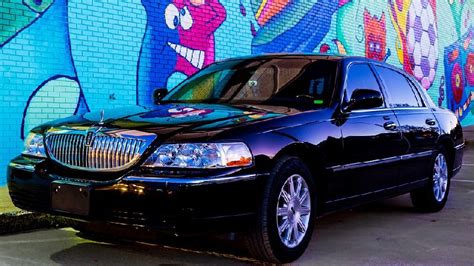 all town car service Sal Limo MIA has a glamorous and comfortable fleet collection