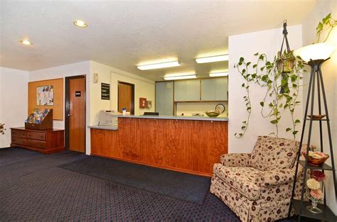 americas best value inn sault ste marie  Near Lake Superior State University