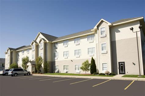 americas best value inn three rivers  Our guests praise the helpful staff and the clean rooms in our reviews