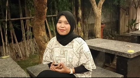 anisa rahmawati bugil  Can adapt to new environments