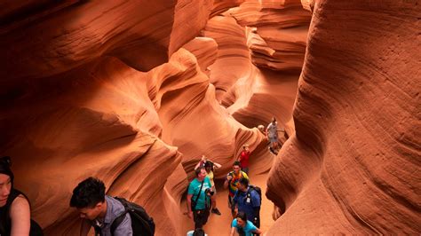 antelope canyon eintritt <em> Beginning at the South Rim of the Grand Canyon, head east on AZ-64 E for about 33 miles</em>